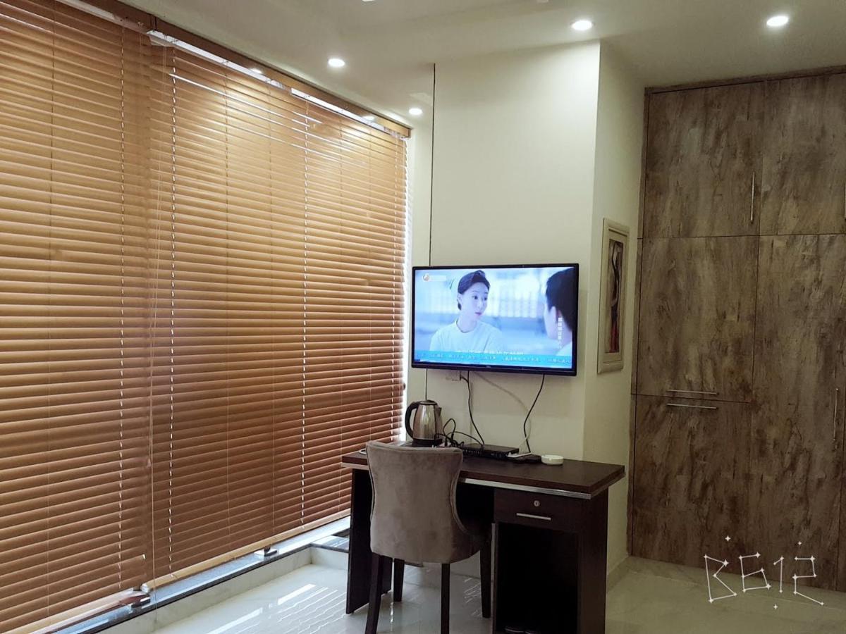 Jade Dragon Hotel Dha Lahor Dış mekan fotoğraf